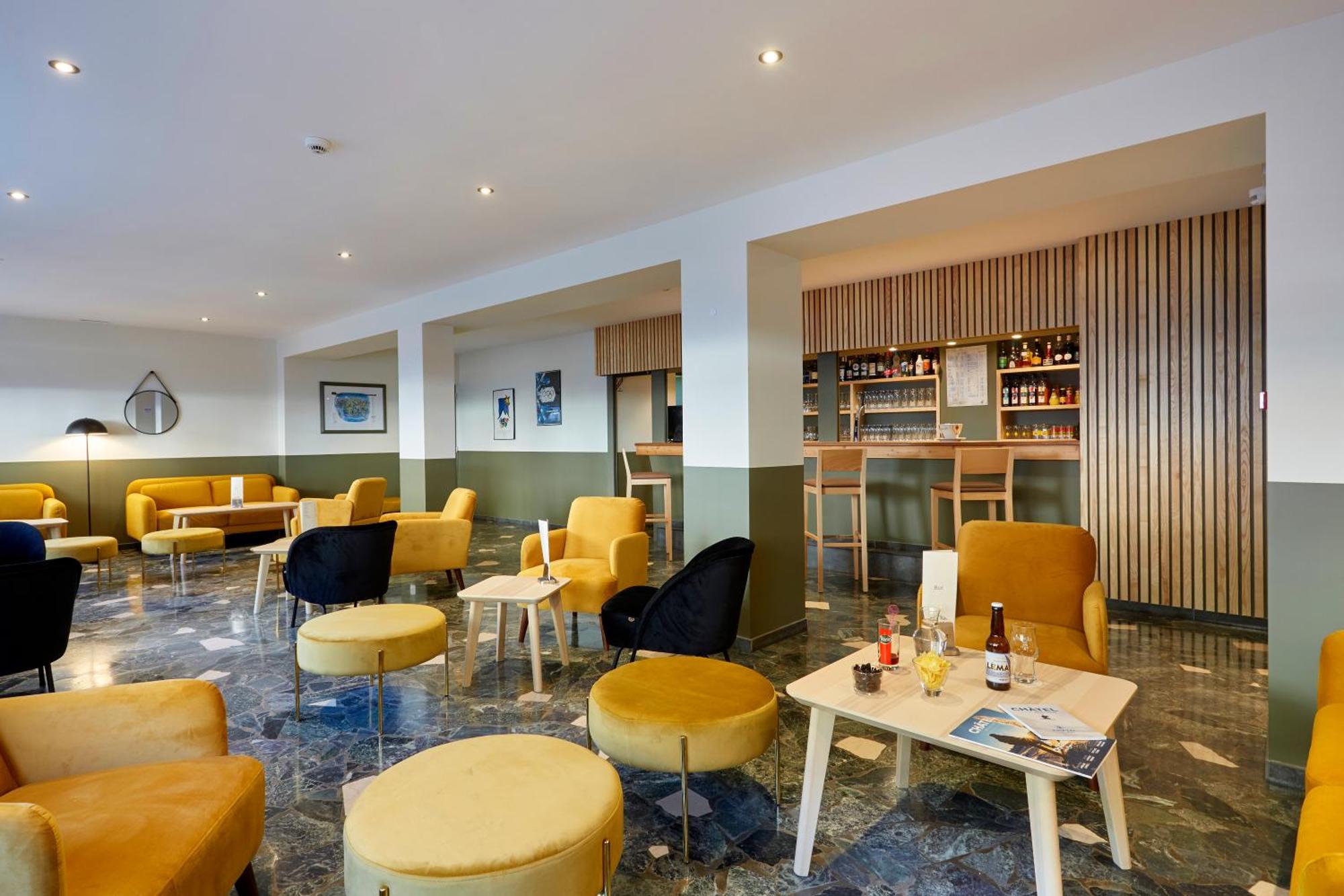 Hotel Eliova L'Eau Vive Chatel Bagian luar foto