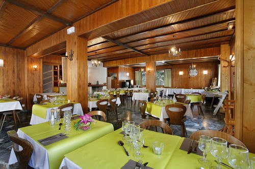 Hotel Eliova L'Eau Vive Chatel Bagian luar foto