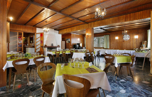 Hotel Eliova L'Eau Vive Chatel Bagian luar foto