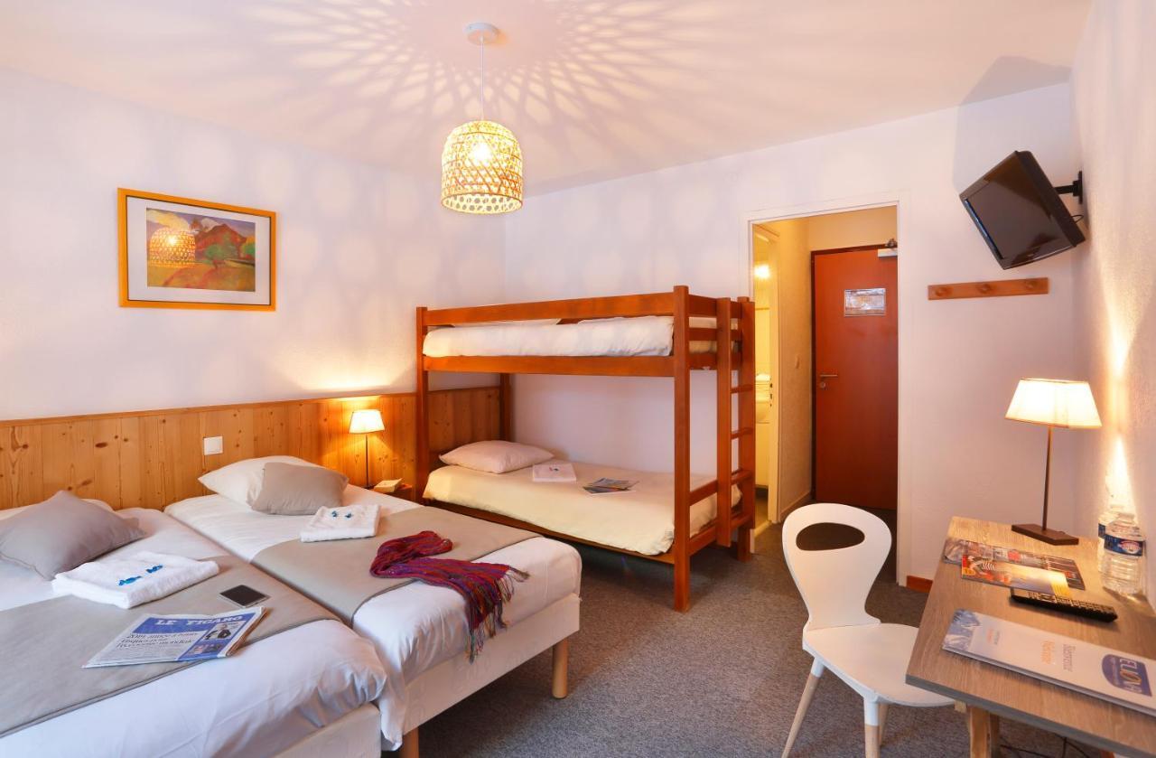 Hotel Eliova L'Eau Vive Chatel Bagian luar foto